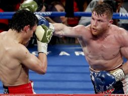 Álvarez (D) ha vivido las últimas semanas en el ojo del huracán tras un resultado positivo en pruebas antidopaje. AP/ARCHIVO