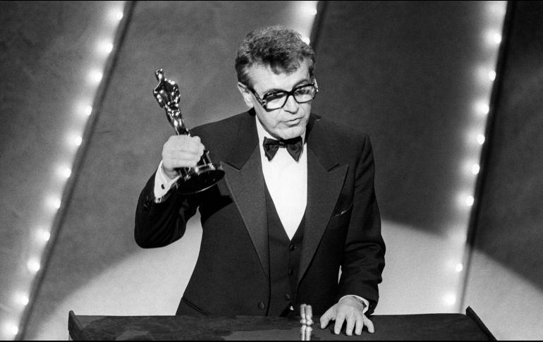 Forman nació en la ciudad checa de Caslav el 18 de febrero de 1932; en la imagen, recibe un Oscar por su cinta 