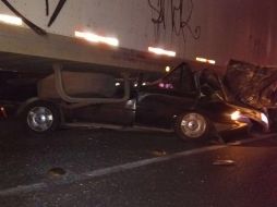 Elementos de seguridad precisan que se desconoce quién manejaba el vehículo compacto. ESPECIAL