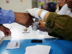 El TSE convocó a un total de siete millones 522 mil 920 personas inscritas en el padrón electoral a acudir a las urnas. EFE / E. Biba