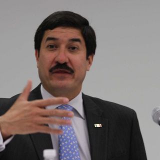 Corral alista queja ante CIDH por presunta protección a César Duarte