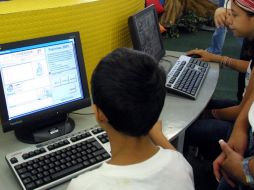 Las redes sociales son una de las herramientas más utilizadas para la trata de personas, el acoso y la extracción de datos personales. EL INFORMADOR/Archivo