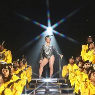 Beyoncé dona 100 mil dólares a cuatro universidades