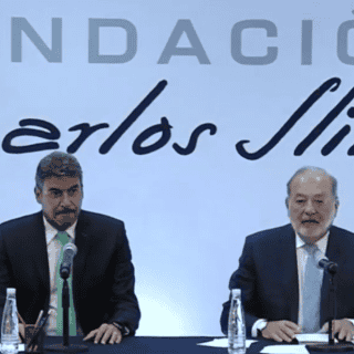Carlos Slim defiende construcción de nuevo aeropuerto