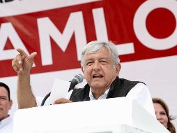 El tabasqueño dijo que cuando sea Presidente electo buscará a Slim y demás empresarios para convencerlos de frenar el mega proyecto. SUN / V. Rosas