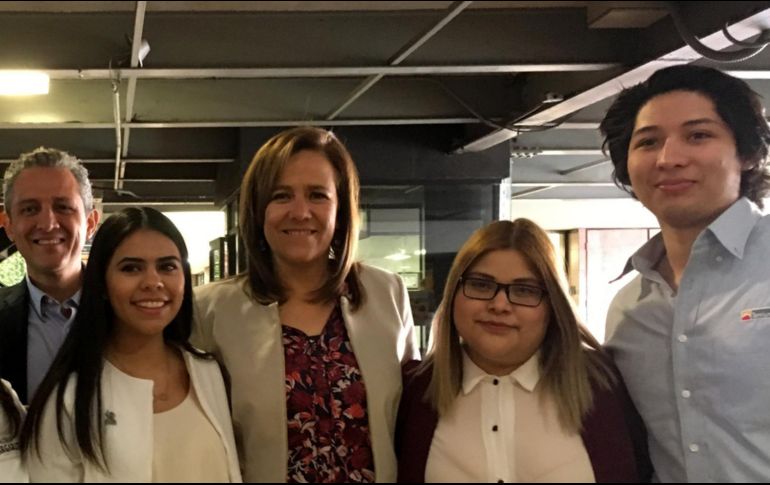 Margarita Zavala sostuvo una plática con estudiantes de distintas universidades de Nuevo León. NTX / P. Melendez