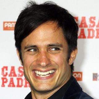 Nueva serie de Gael García aborda la política mexicana