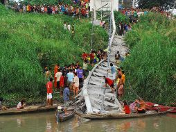 Las autoridades investigan la causa del fallo en la estructura. AP/ARCHIVO