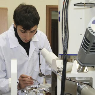 Meteorito pudiera ser resto de un planeta perdido: estudio