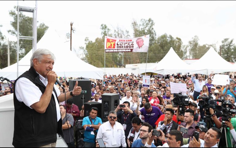 Durazo aclaró lo sucedido para quienes “se desatan por una avioneta de 40 años de antigüedad”; Andrés Manuel hizo varios trayectos de Mexicali a Nogales y de Nogales a Guaymas. SUN / V. Rosas