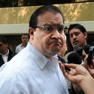 La PGR congela 112 cuentas bancarias a Javier Duarte