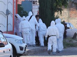 Hasta el punto arribaron también varias unidades del Instituto Jalisciense de Ciencias Forenses. ESPECIAL