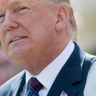 Demócratas de EU presentan demanda contra Rusia y equipo de Trump