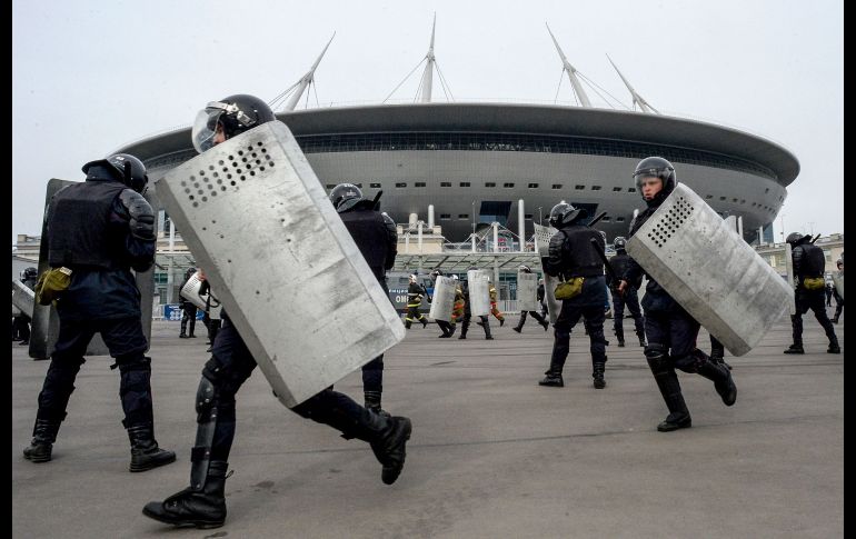 El simulacro en San Petesburgo es parte de los preparativos que también se realizan en otras sedes de los juegos del Mundial. AFP/O. Maltseva