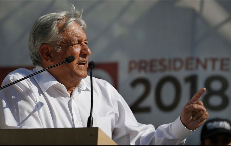 El candidato de la coalición Juntos Haremos Historia indicó que le decían sus adversarios que ya era tiempo de que se retirara, que ya estaba grande, ya estaba ''chocheando''. AP / M. Ugarte