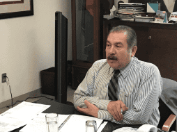 Consideró que propuestas como la venta del avión presidencial y la eliminación de las pensiones de los expresidentes, son para atraer la atención, porque en el fondo no atienden realmente la situación por la cual atraviesa México. TWITTER/ @CROM_MX