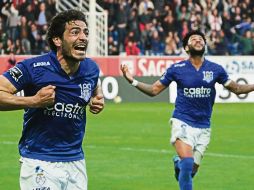 Festejo. Antonio “Pollo” Briseño (izquierda) celebra tras marcar su gol de cabeza a cinco minutos del final del partido entre el Feirense y el Guimaraes. ESPECIAL