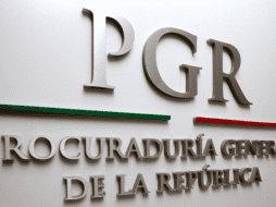 La dependencia ejecutó además el cateo de dos vehículos y un cargador para arma de alto poder. TWITTER/ @PGR_mx