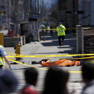 Detienen a conductor que arrolló a personas en Toronto