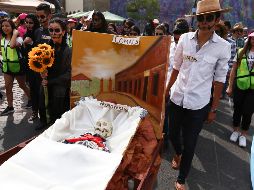 También se realizaron talleres de cuentacuentos, dibujo y se premiaron a los carros alegóricos ganadores. ESPECIAL