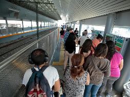 Según el director del Sistema de Tren Eléctrico Urbano en la Línea 2 se va al  85 o 90 por ciento en relación a los usuarios que ya cuentan con el cambio. EL INFORMADOR / ARCHIVO