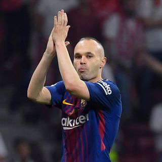 ''France Football'' pide perdón a Iniesta por no darle el Balón de Oro