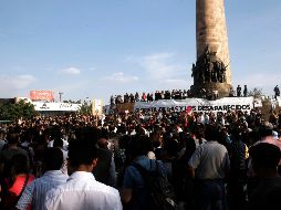 Cientos de personas volvieron a manifestarse para exigir justicia para los estudiantes asesinados y que las investigaciones no estén basadas en “suposiciones”. EL INFORMADOR/M. Vargas