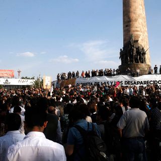Reclamo por crimen de alumnos une a sociedad