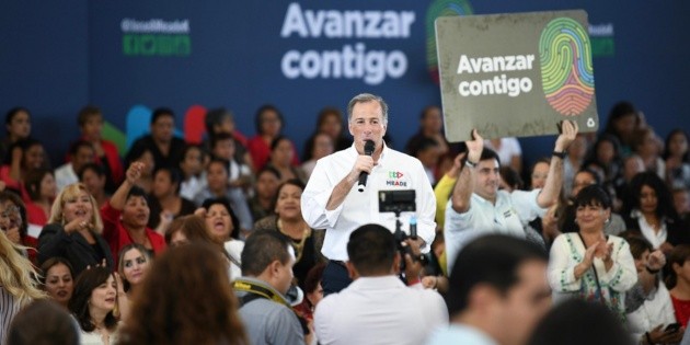Meade presenta documentos de departamento de L&oacute;pez Obrador