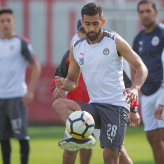 Miguel Basulto recibe apoyo de su equipo