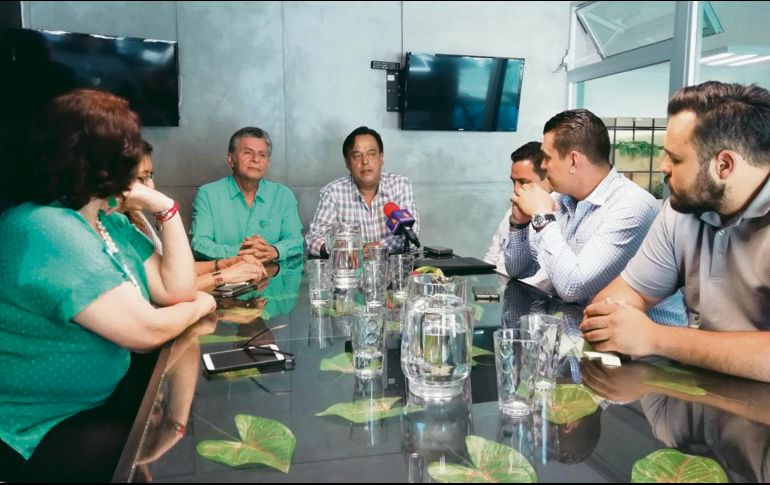 Salvador Cosío tuvo una reunión con expertos en materia de seguridad. ESPECIAL