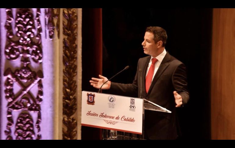 Murat asevera que vendrán cambios importantes de los cuales no puede dar detalles por la veda electoral. FACEBOOK /  Alejandro Murat Hinojosa