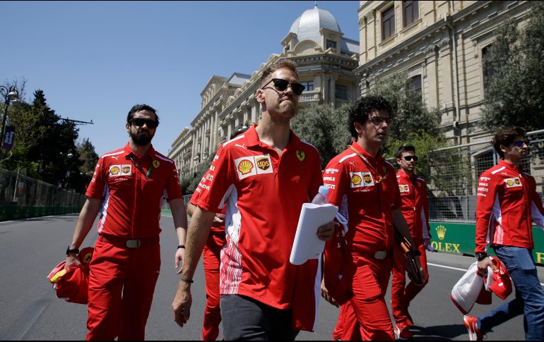 Sebastian Vettel, de Ferrari, tiene el liderato del campeonato, pero si no consigue la victoria podría perderlo. AP/L. Bruno