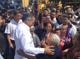 El candidato presidencial recibió muestras de apoyo a su propuesta de 
