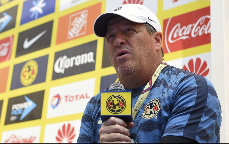 Herrera dirigió esta mañana el entrenamiento de las Águilas en Coapa y ofreció una conferencia de prensa. MEXSPORT/O. Aguilar
