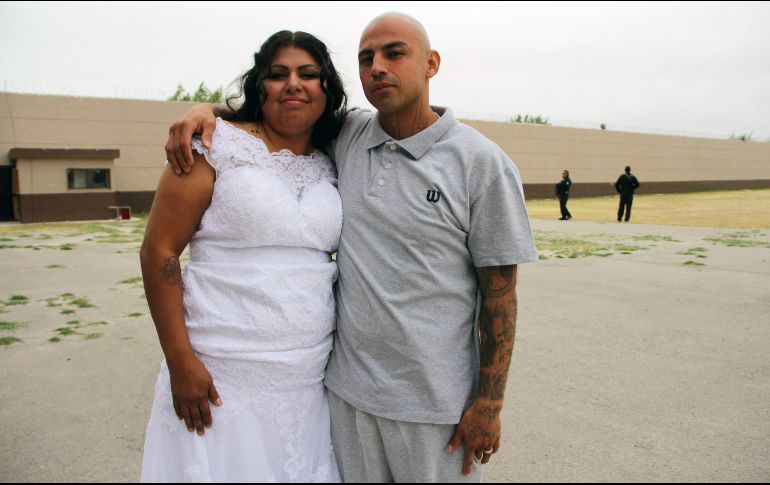 Pérez inició su relación con Corina Chávez cuando se encontraba en El Paso, Texas. AFP / H. Martinez