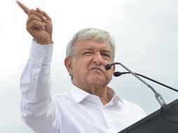 López Obrador realizó su primer evento proselitista en Tabasco, en la fotografía se le muestra durante un mitin en Nuevo León.  SUN / E. Vásquez