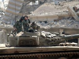 El ataque se registró en la noche del domingo en la base de la brigada 47, en una zona rural del sur de Hama. EFE/Y. Badawi