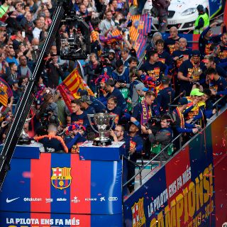 Barcelona celebra su doblete de Liga y Copa
