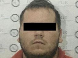 Al momento de su detención los policías estatales les aseguraron un arma de fuego así como drogas. ESPECIAL