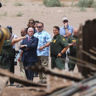 Pence viaja a la frontera con México