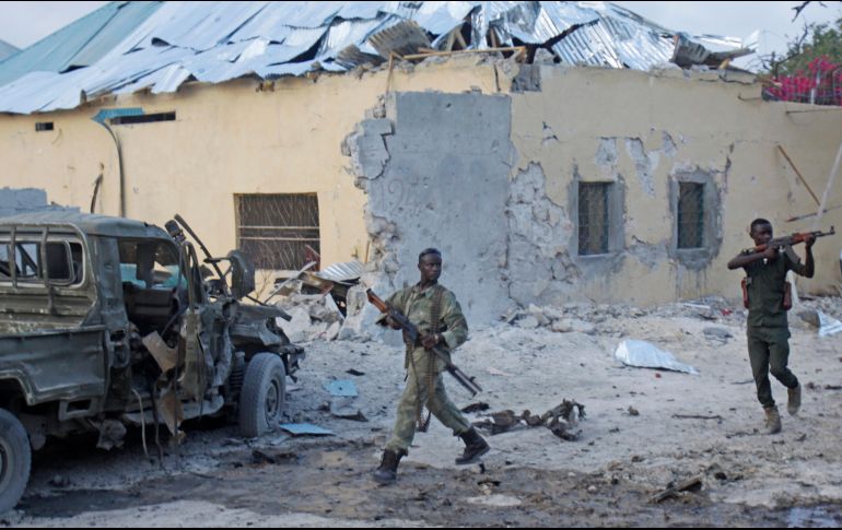 Somalia vive en un estado de guerra y caos desde 1991, cuando fue derrocado el dictador Mohamed Siad Barre. AP / ARCHIVO