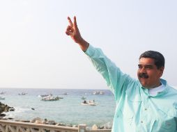 Maduro acusó al candidato Henri Falcón de querer entregarle el país a 