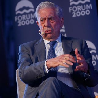 Vargas Llosa pide a mexicanos no votar por López Obrador