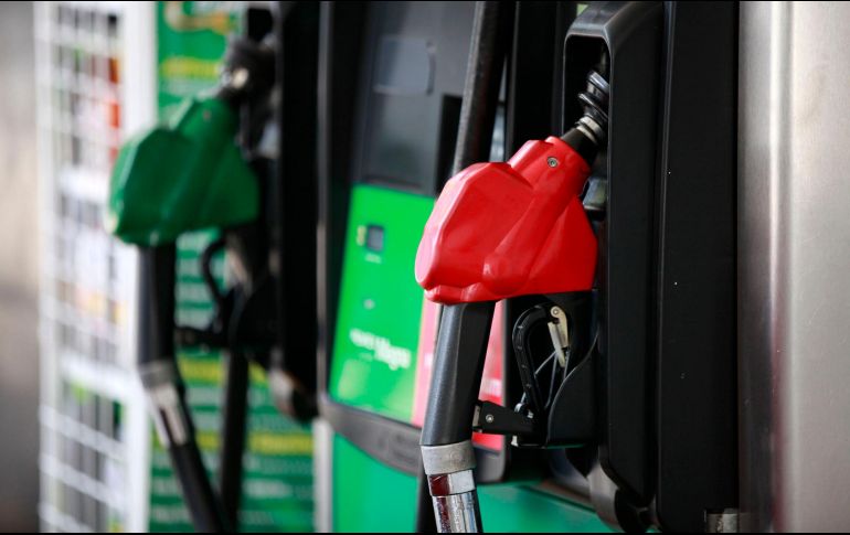 La gasolina ha tenido un ascenso de 5.91 pesos por litro desde el 31 de diciembre de 2016 a la fecha. NTX / ARCHIVO