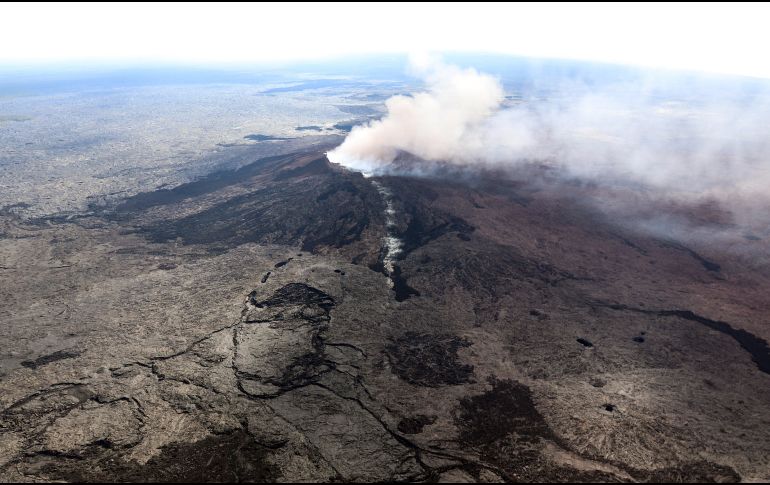 Las autoridades habilitaron dos albergues y evacuaron la zona residencial más próxima al volcán, conocida como Leilani Estates. EFE / USGS
