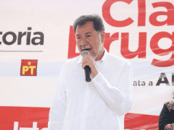 Fernández Noroña reaccionó a través de su cuenta de Twitter ante la declaración del ganador del Premio Nobel de Literatura 2010, Mario Vargas Llosa. TWITTER/ @fernandeznorona