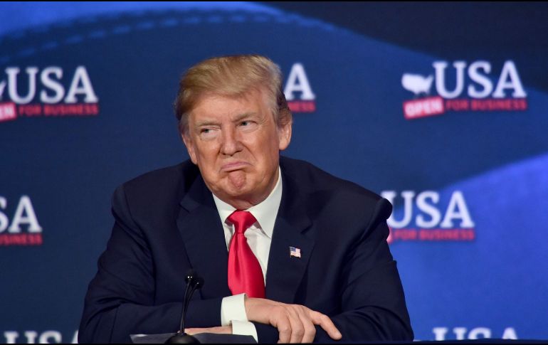 En un acto de campaña en el 2016, Trump criticó a colaboradores de Hillary Clinton por acogerse a la Quinta Enmienda. AFP / ARCHIVO