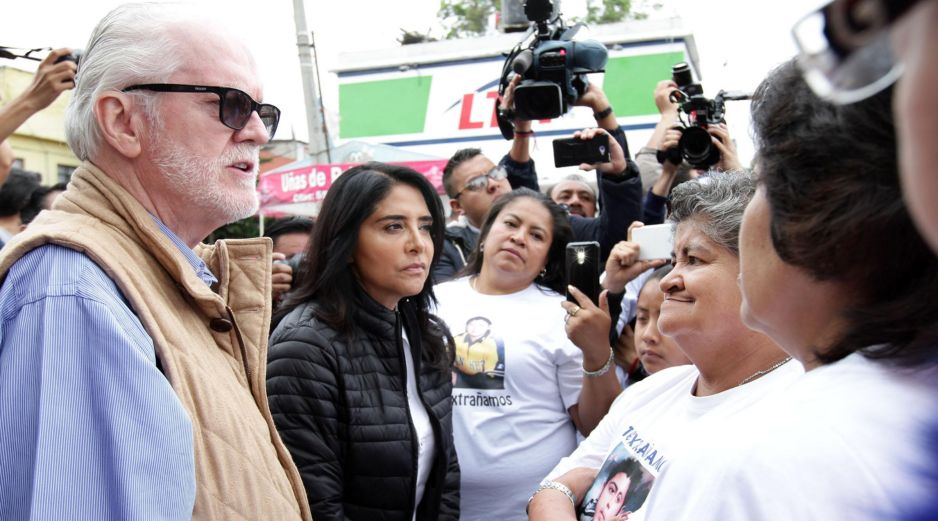 Barrales prometió justicia a los padres de las víctimas de la discoteca 