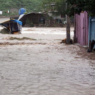 Lluvias desplazan a más de tres mil personas en República Dominicana